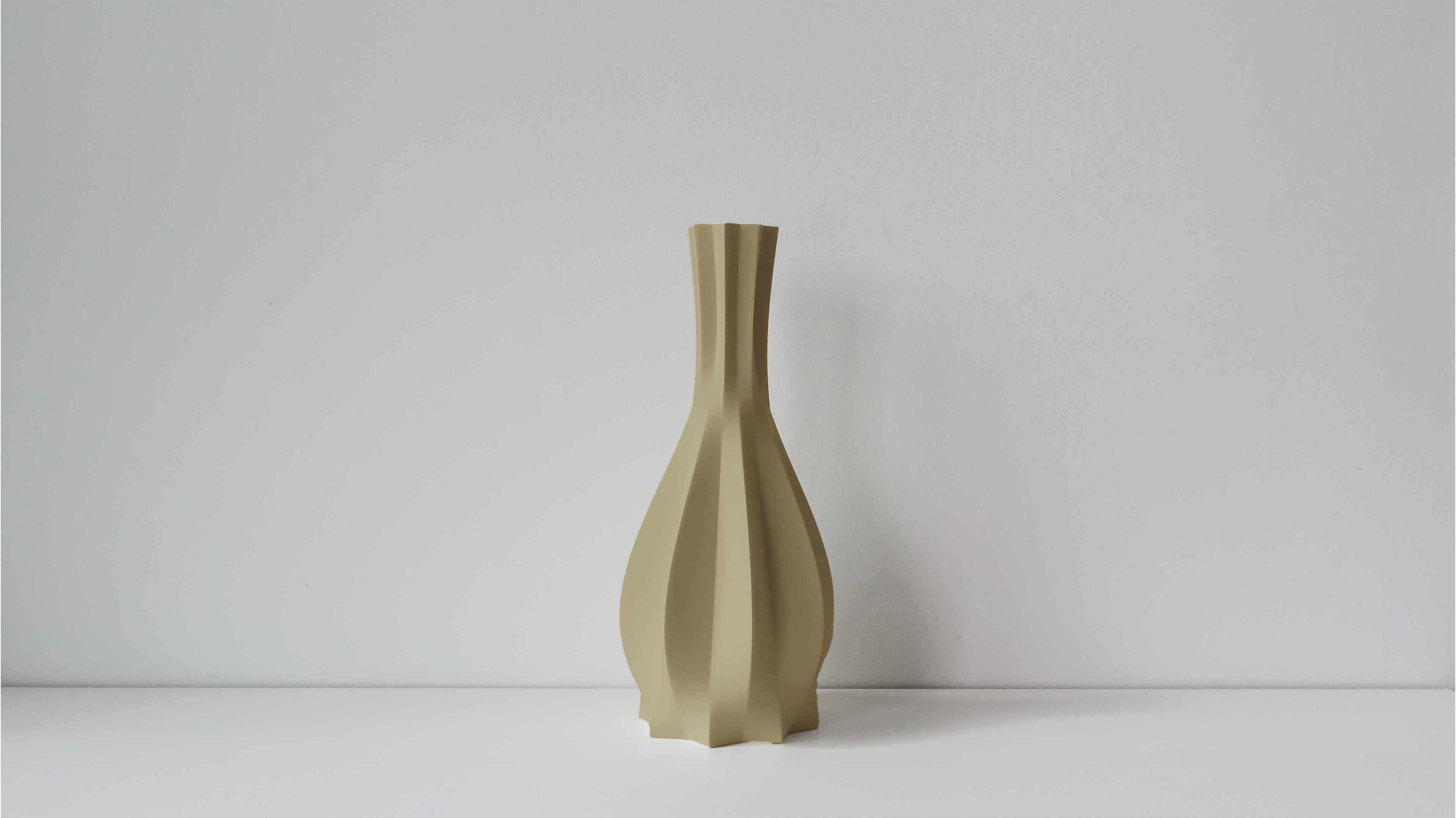 OBJ STUDIO Cao Series Large Vase, 3D-printed from sustainable PLA with bold minimalist form, eco-friendly statement décor for modern interiors and design lovers.