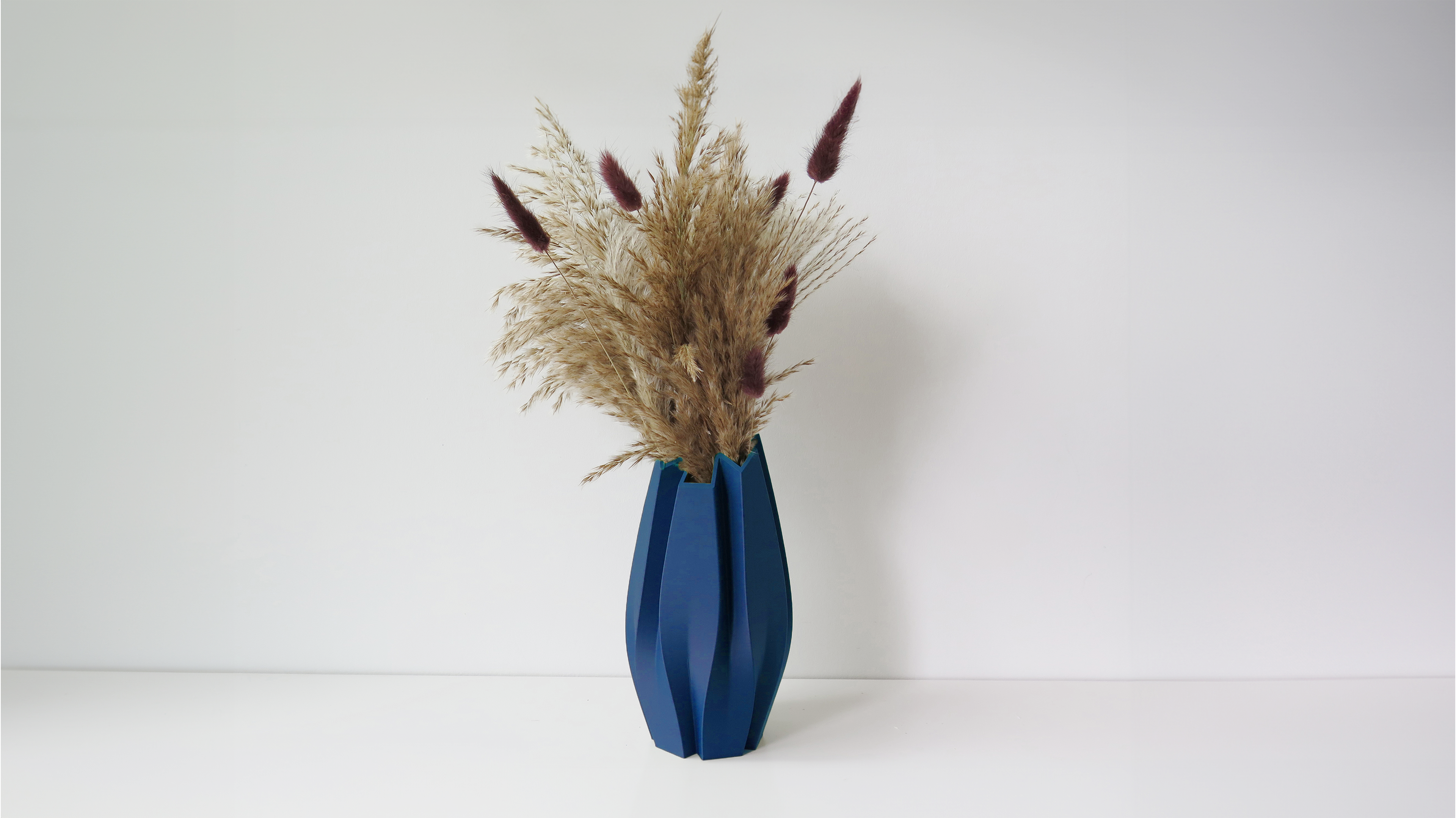 Eco-friendly Flake Series Large Vase by OBJ STUDIO, crafted from plant-based PLA, sustainable modern design for interior styling.