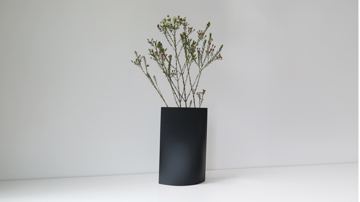 Unique Rove Series Large vase by OBJ STUDIO, sustainable 3D-printed design, a statement piece for modern plant styling and interior design.