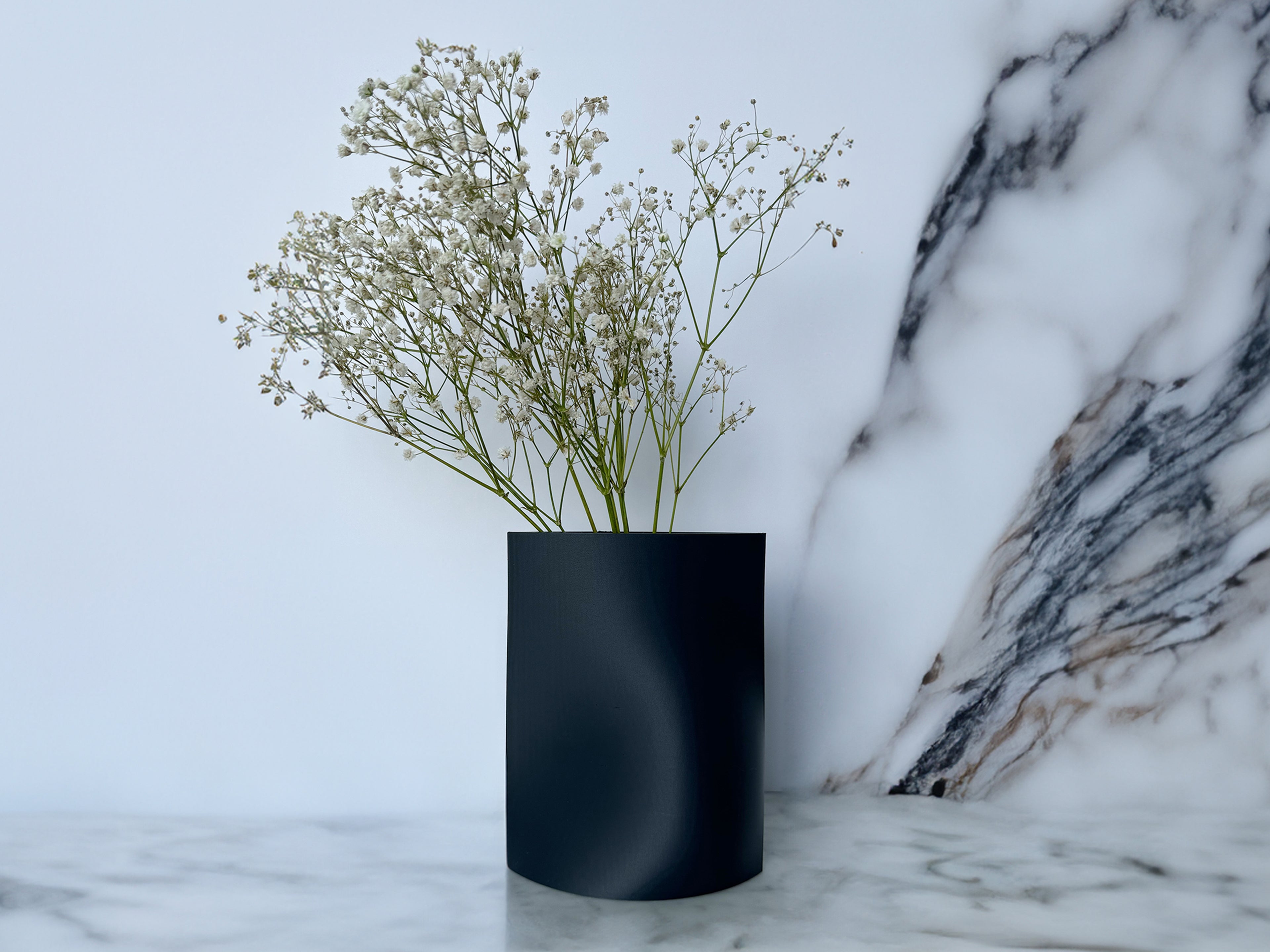 Eco-friendly Rove Series Medium vase by OBJ STUDIO, 3D-printed from plant-based PLA for sustainable interiors.