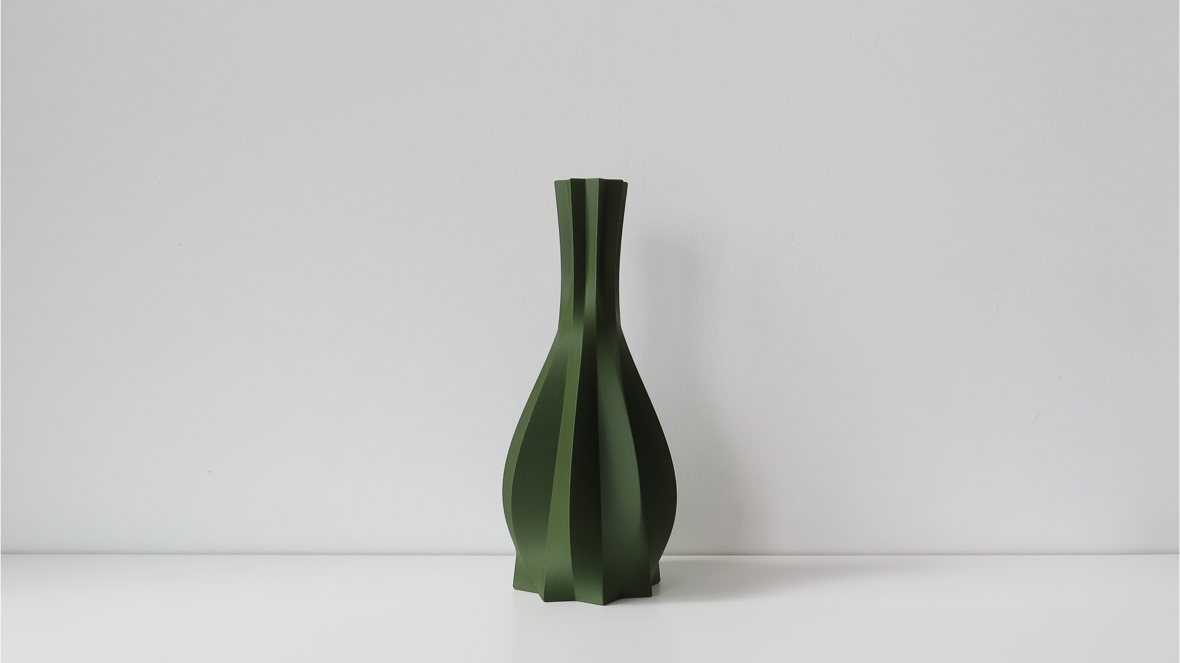 OBJ STUDIO Cao Series Large Vase, 3D-printed from sustainable PLA with bold minimalist form, eco-friendly statement décor for modern interiors and design lovers.