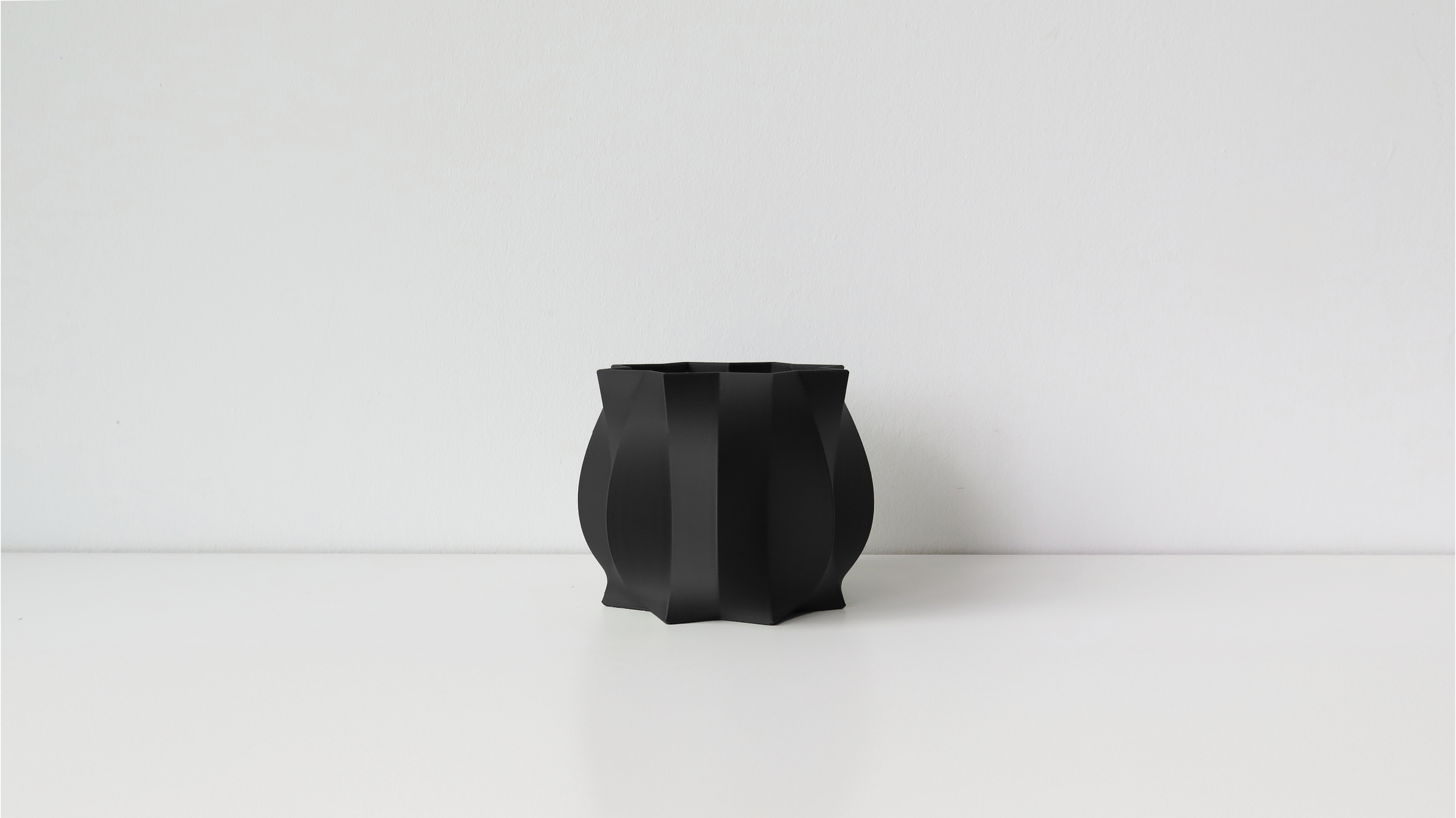 OBJ STUDIO Cao Series Small Planter, 3D-printed from sustainable PLA with minimalist modern design, eco-friendly décor for plants and interiors.